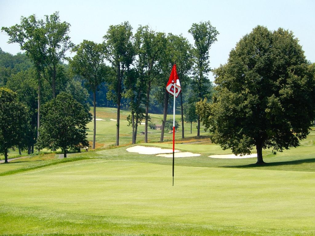 Historical maps and golf research